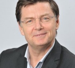 Hubert Soviche, Vicepresidente de Comunicaciones Gráficas de Xerox.