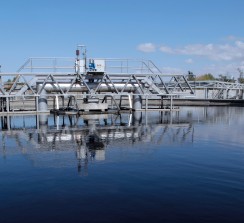 La compañía sigue trabajando en la calidad del agua para reducir al mínimo su impacto ambiental.