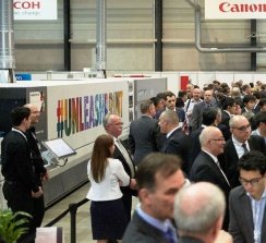 El stand de Canon, repleto de visitantes en busca de inspiración.