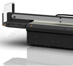 El nuevo equipo compacto presenta la misma estructura industrial que el modelo Ricoh Pro T7210 de mayores dimensiones.