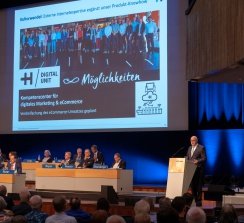 Rainer Hundsdörfer, CEO de Heidelberger Druckmaschinen AG, en la Asamblea General Anual para el año fiscal 2017/2018.