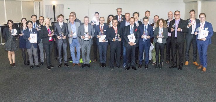 Los premiados en la edición de 2018 recibieron su galardón en FESPA Berlín.