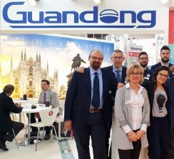 Equipo de profesionales de Guandong en FESPA Munich 2019.