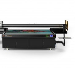 VersaOBJECT EU-1000MF, impresora UV de mesa plana de gran formato.
