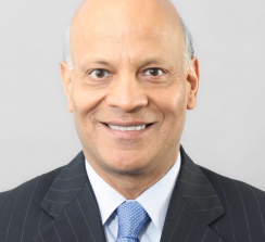 Sunil Gupta ha desempeñado diferentes cargos en Fuji Xerox Australia y Asia Pacific.