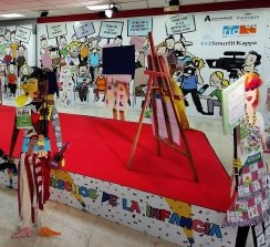 La compañía patrocina la exposición “Pon de moda los Derechos de la Infancia” en Alcalá de Henares.