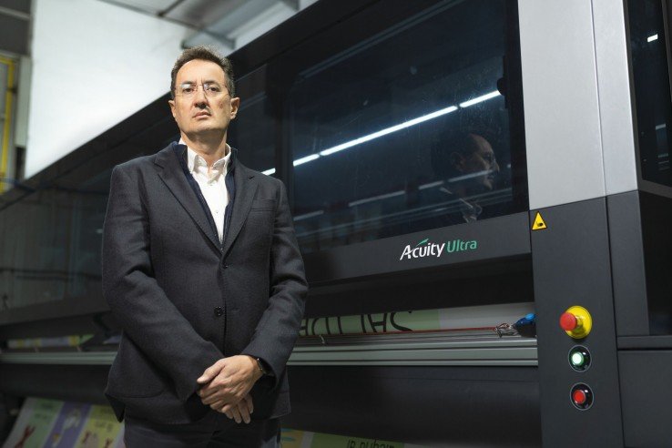 Miguel Ángel Gómez Cano, director general de Oedim, que ya cuenta con cinco equipos Acuity en su planta de producción.