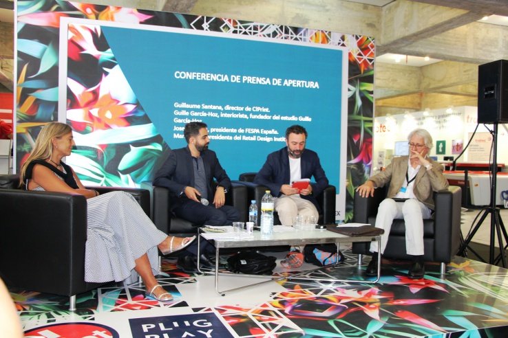 María Callís, Guillaume Santana, Guille García-Hoz y Josep Tobella, en la apertura del salón.