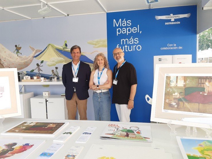 Además de participar en diferentes iniciativas, la compañía recibió a los visitantes en su stand bajo el lema “Más papel, más futuro”.