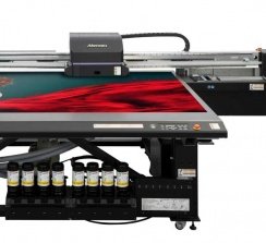 Mimaki JFX200-2513 EX, con la innovadora función 2.5D Texture Maker.